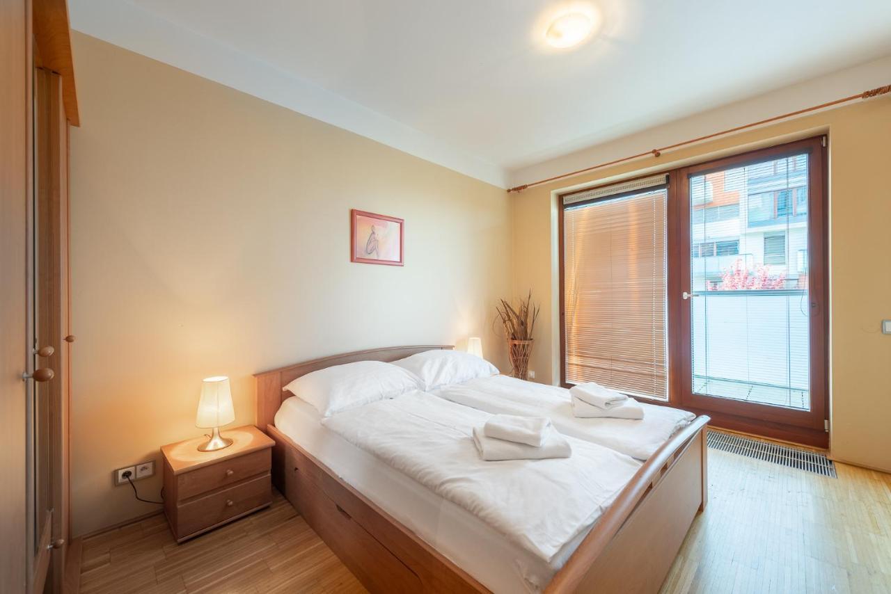 Luxury Apartment River Diamond Residence Praga Exterior foto